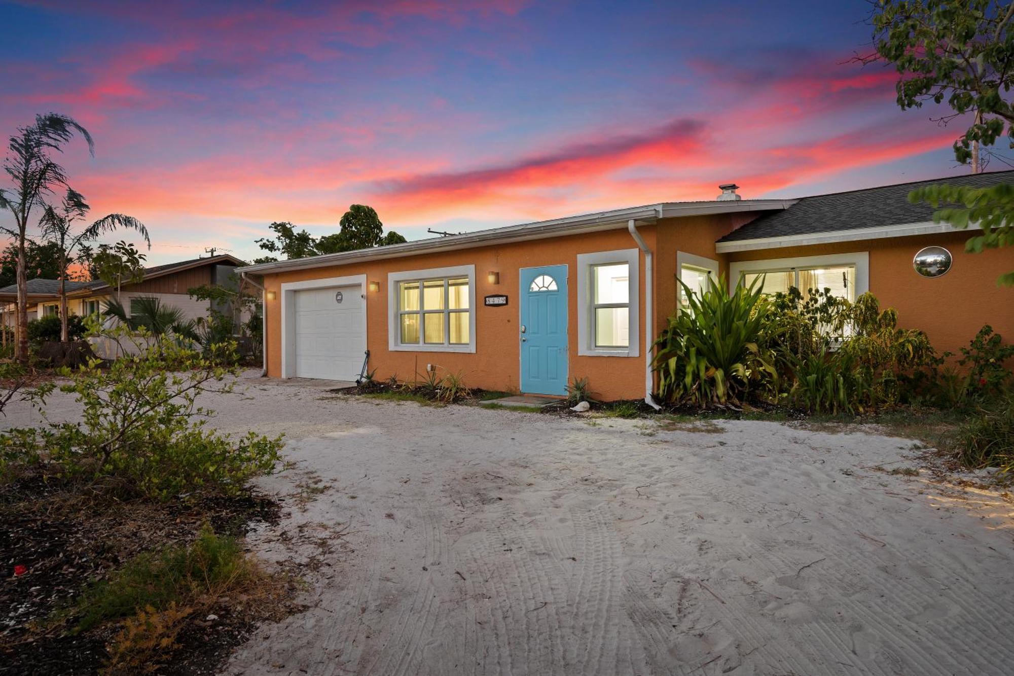 Coastal Villa W Amazing Courtyard - Splash Pad! Sarasota Extérieur photo