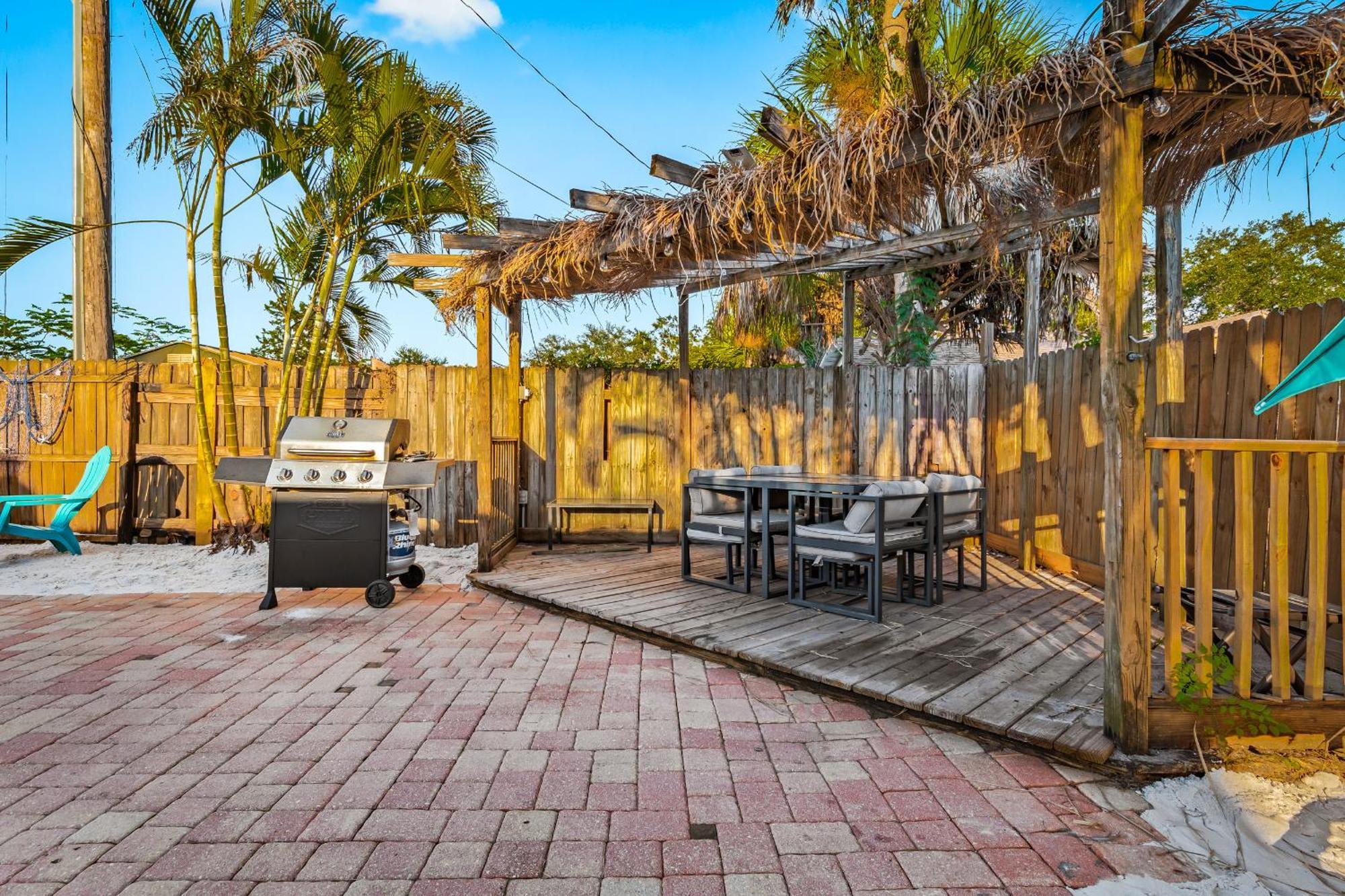 Coastal Villa W Amazing Courtyard - Splash Pad! Sarasota Extérieur photo