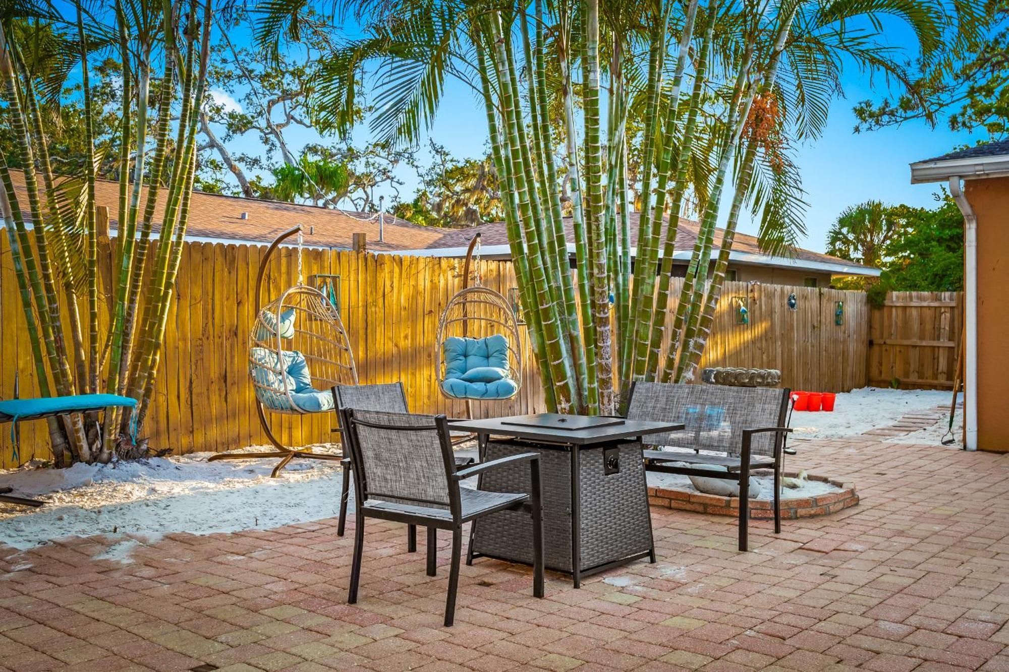 Coastal Villa W Amazing Courtyard - Splash Pad! Sarasota Extérieur photo