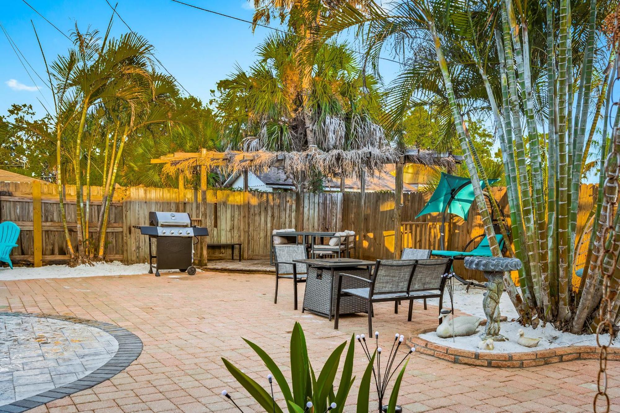 Coastal Villa W Amazing Courtyard - Splash Pad! Sarasota Extérieur photo